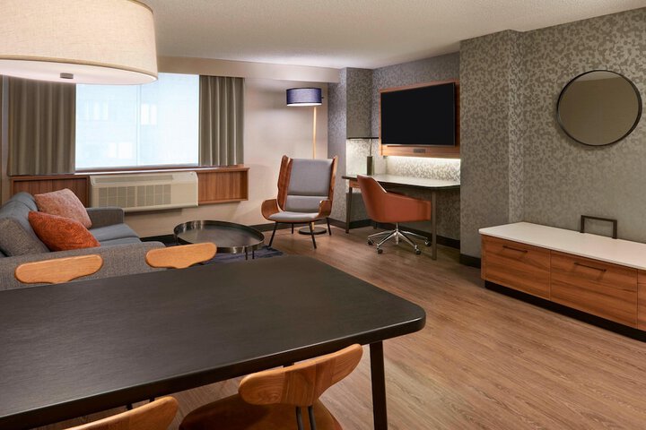Room 14 of 27