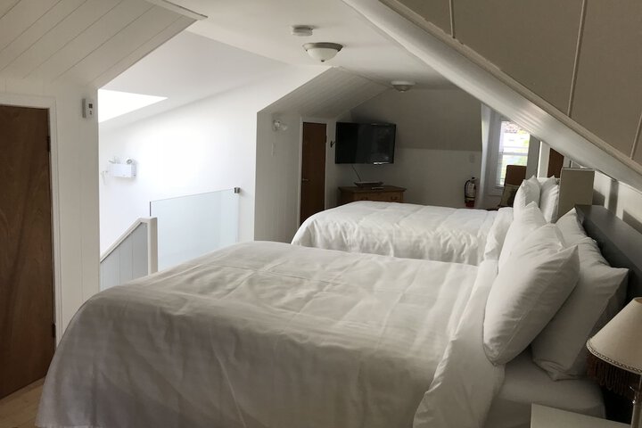 Room 39 of 49