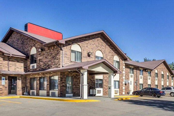 Hotel 2 of 42