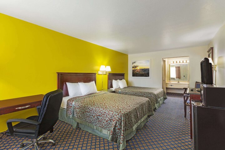 Room 14 of 20