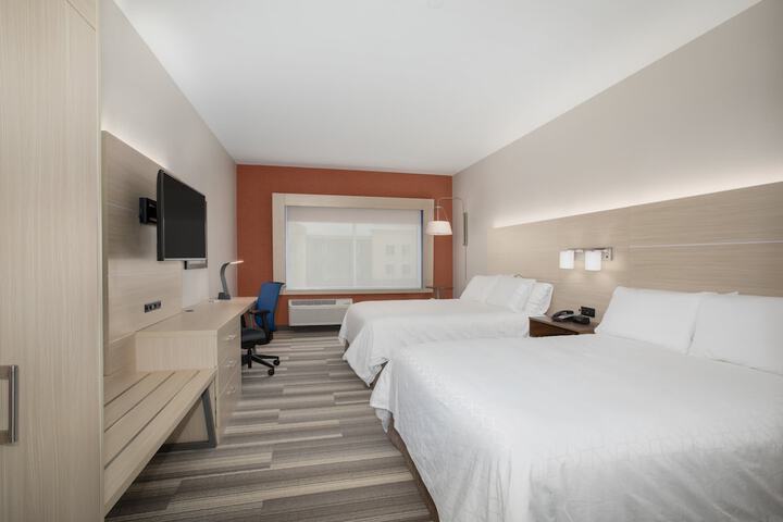 Room 9 of 28