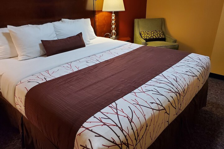 Room 5 of 36