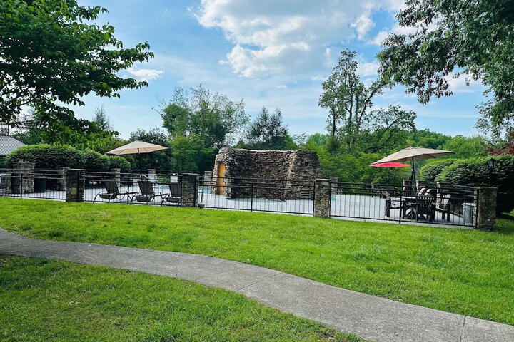 Tremont Lodge & Resort