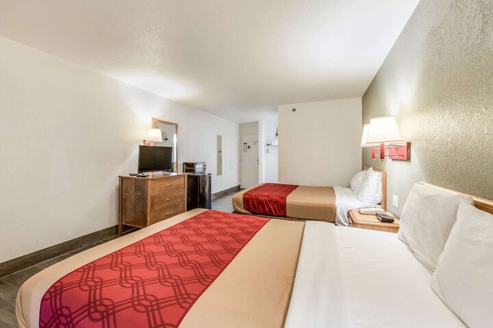 Room 20 of 26