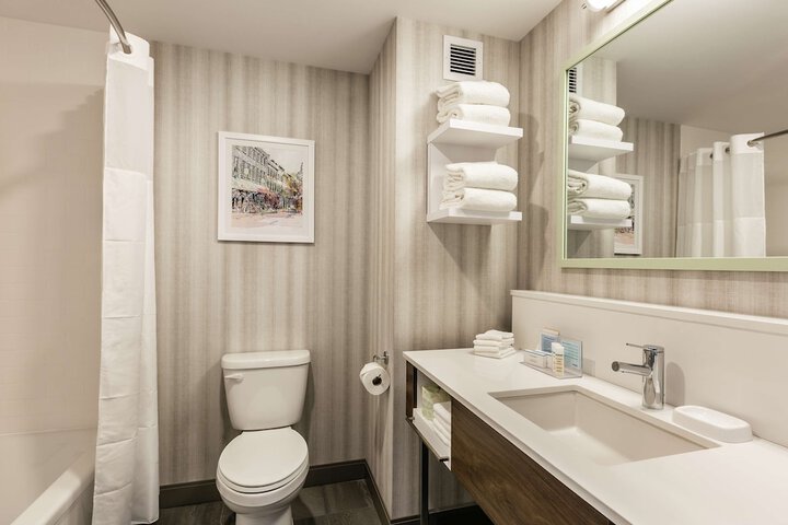 Room 16 of 41