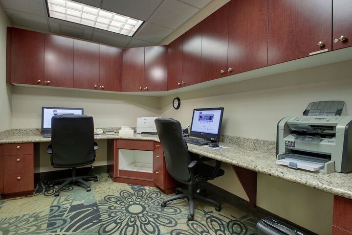 Business Center 57 of 58