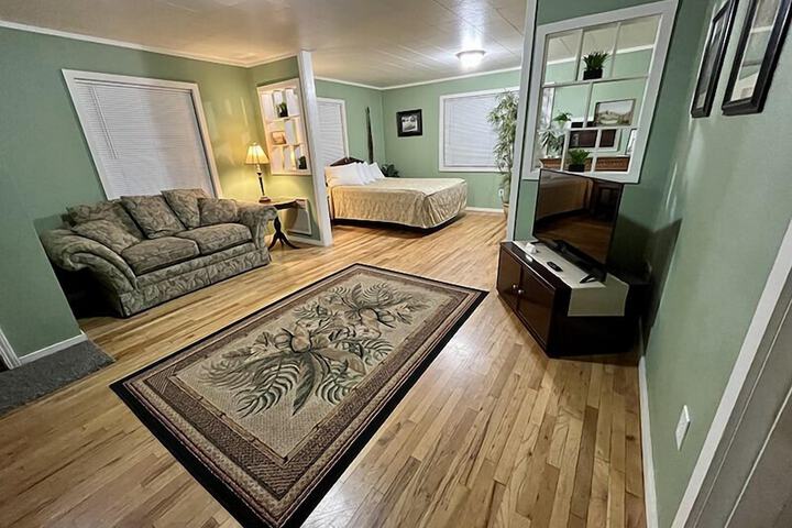 Room 30 of 49