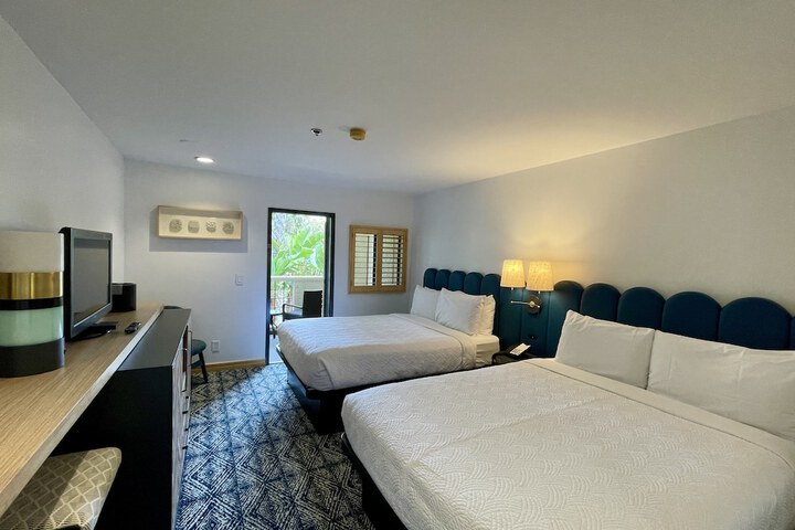 Room 20 of 34