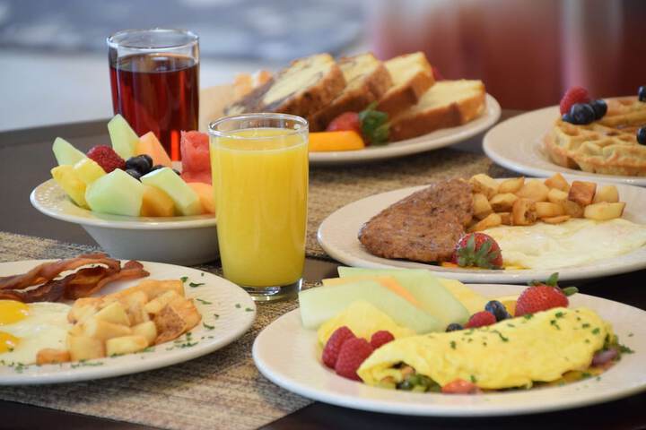 Breakfast/Coffee Service 41 of 50