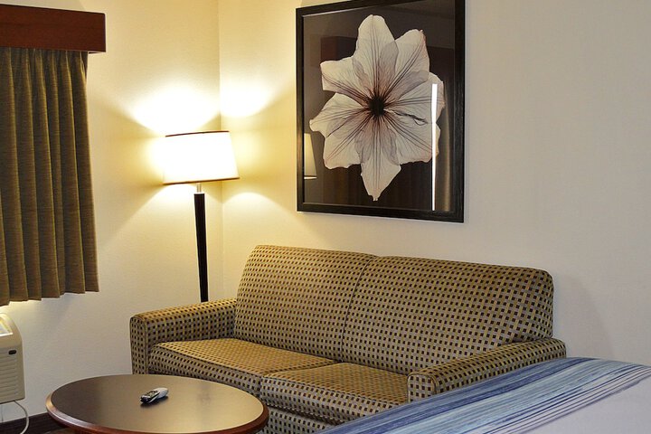 Room 17 of 25