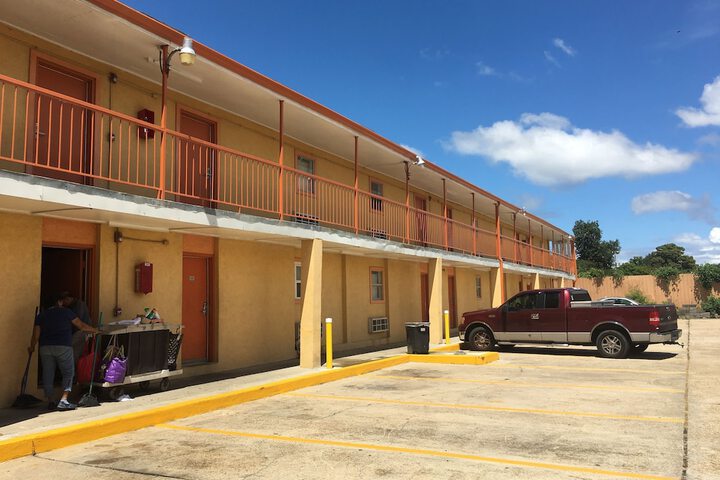 Hotel 6 of 33