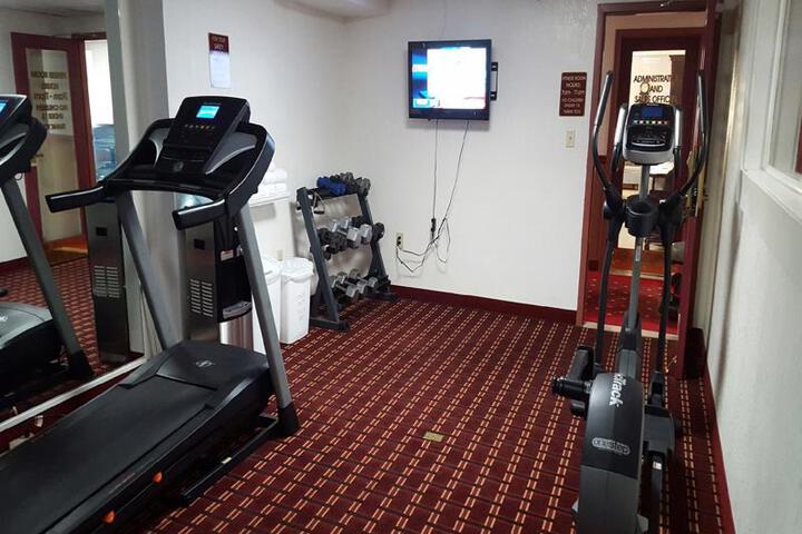 RAMADA BY WYNDHAM MEDFORD HOTEL AND CONF