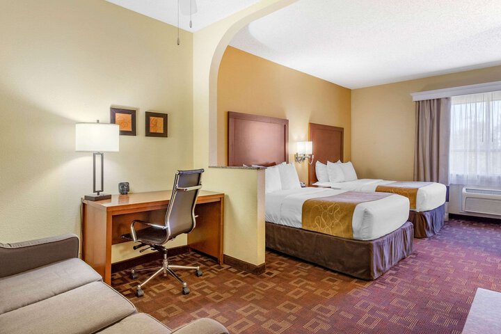 Room 7 of 25