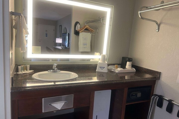 Days Inn by Wyndham Port Charlotte / Punta Gorda