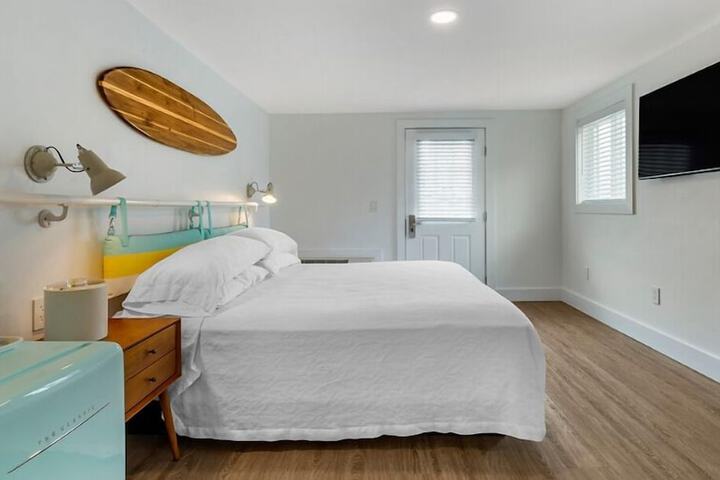 Room 33 of 55