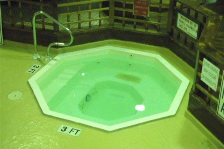 Room 14 of 25
