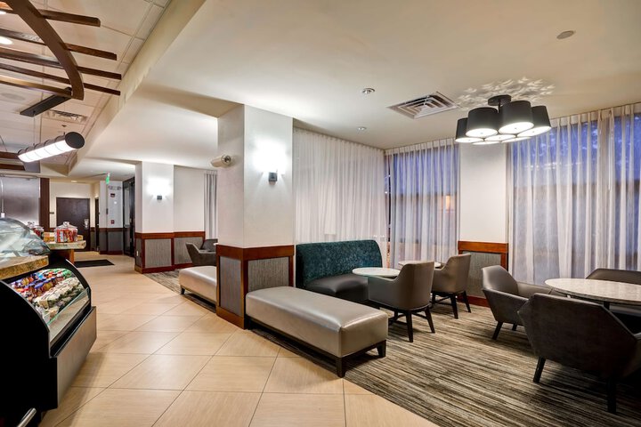 Hotel Interior 6 of 39