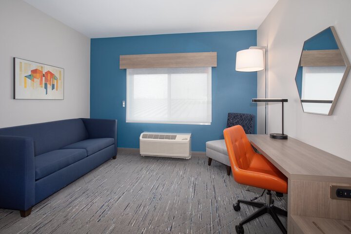 Room 41 of 51