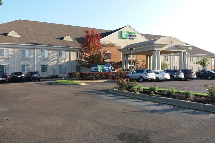 Hotel 3 of 99
