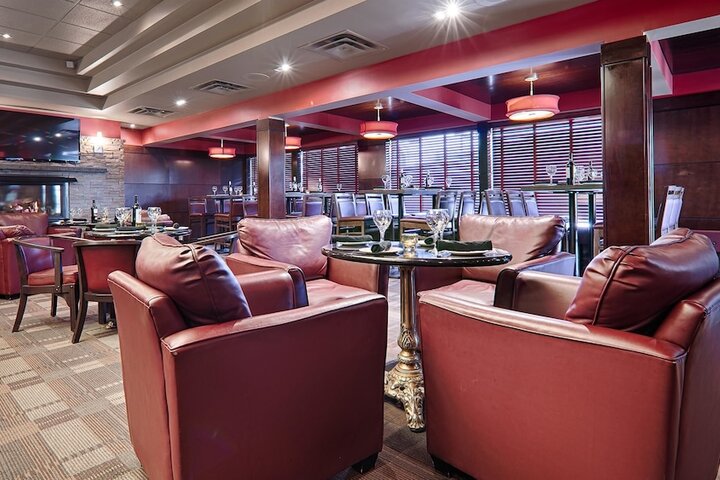 Lounge 60 of 66