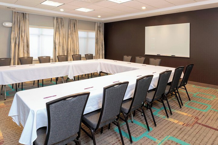 Residence Inn Akron South / Green