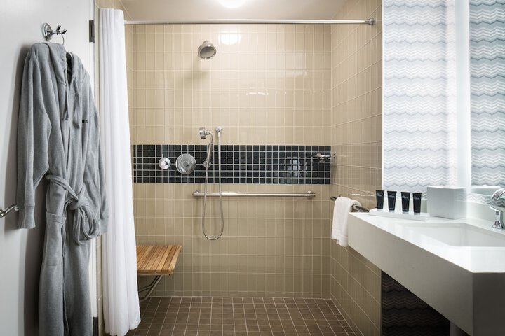 The Logan Philadelphia Curio Collection by Hilton