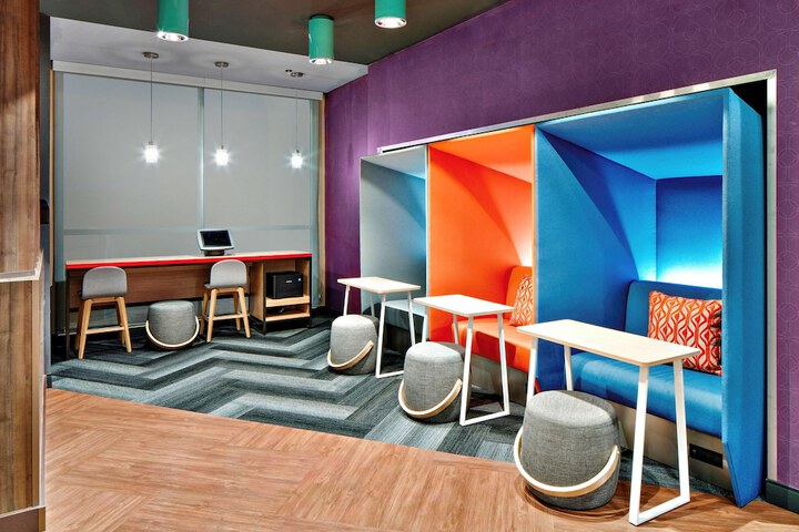 Hotel Interior 6 of 23