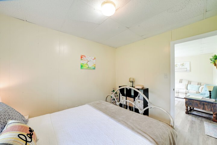 Serene Mcewen Cottage 2 Mi to Golf Course!