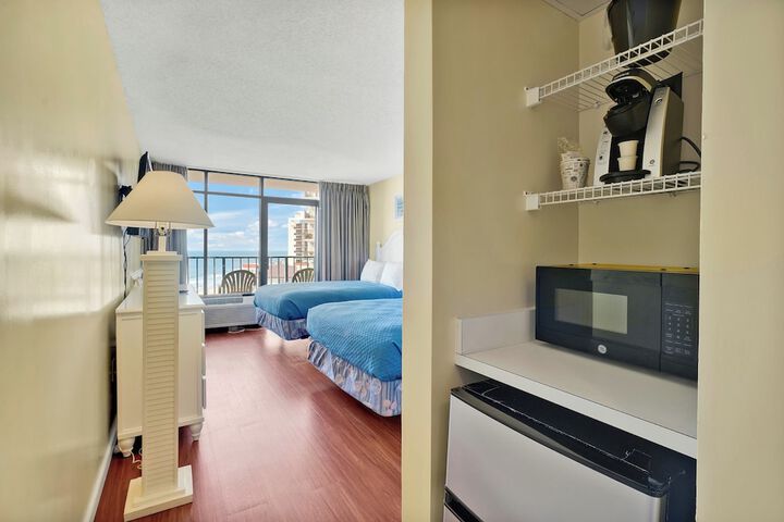 Room 43 of 65