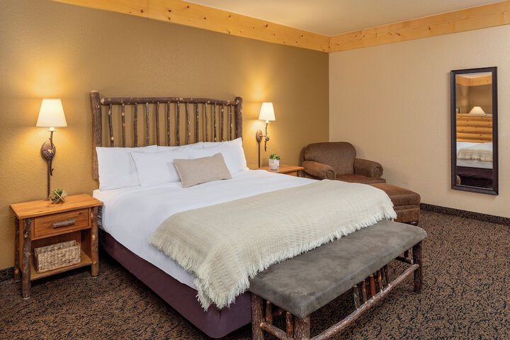 bantr Grand Hotel Wausau - Rothschild