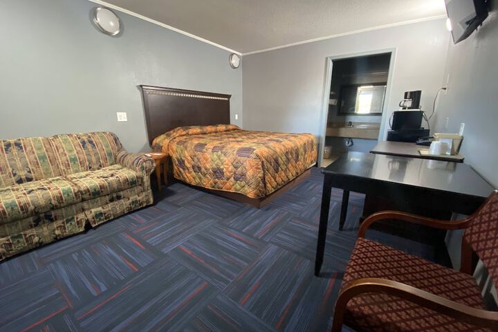 Room 20 of 25