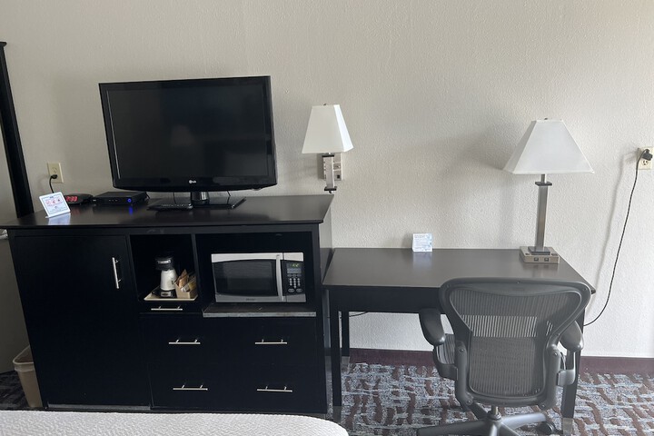 Room 16 of 61