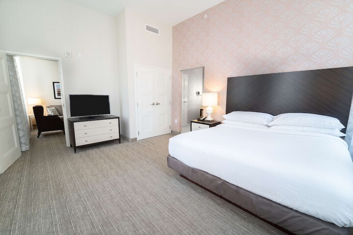 Room 45 of 82