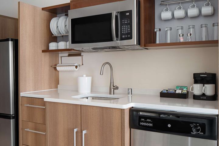 Home2 suites by Hilton Carlsbad, New Mexico