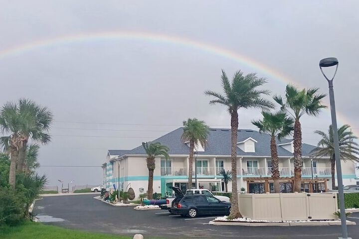 Ocean Sands Beach Boutique Inn - 1 Acre Private Beach