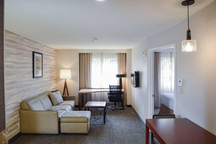 Room 16 of 22