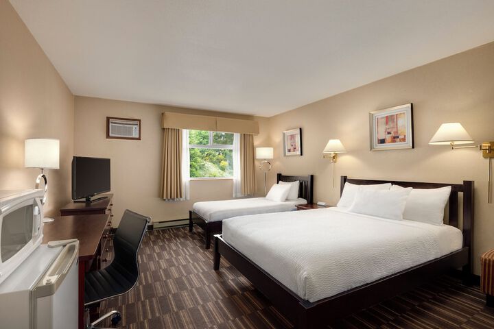 Room 33 of 42
