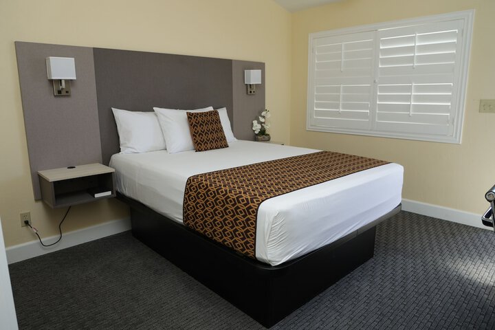 Room 114 of 155