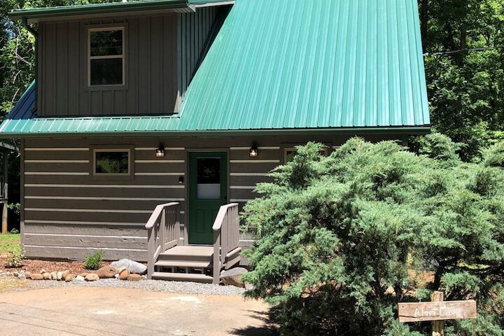 Dancing Bear Lodge