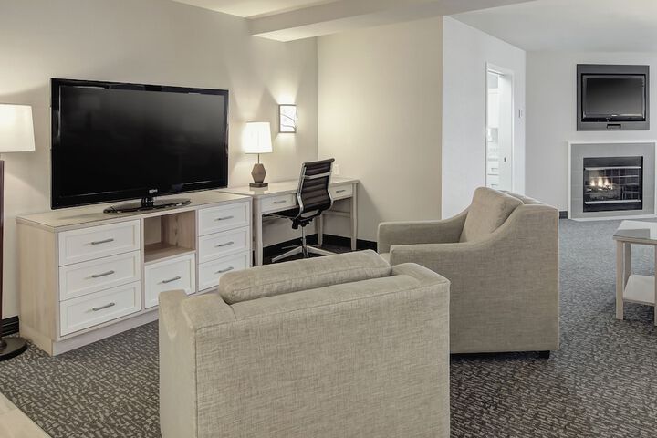 Hallmark Resort - Newport