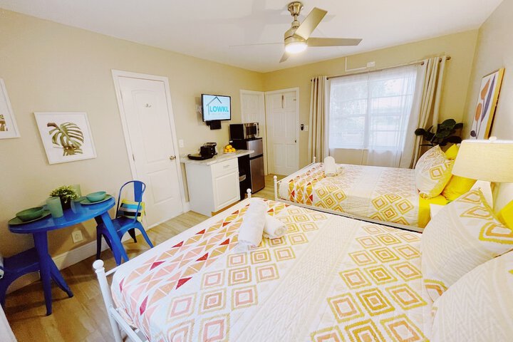 Room 25 of 47