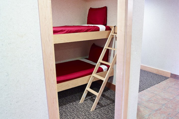 Room 31 of 52