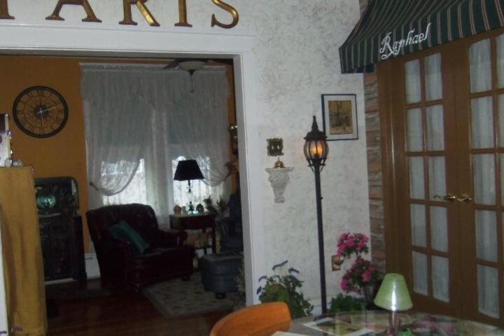 RAPHAEL INN