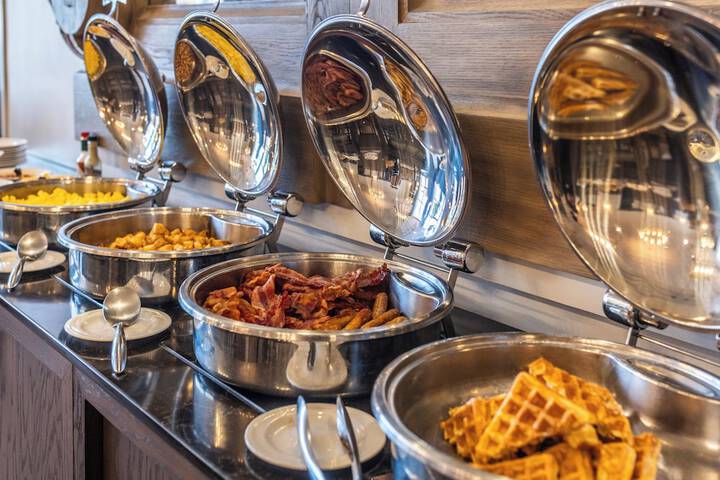 Crowne Plaza Fredericton-Lord Beaverbrook by IHG