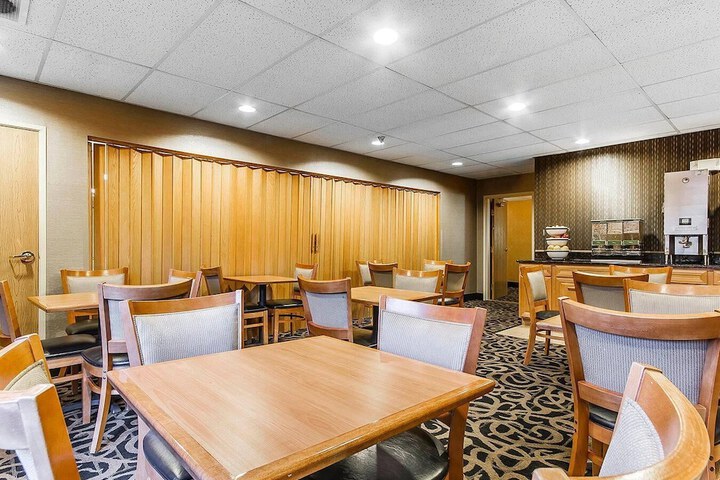 Comfort Inn Owatonna near Medical Center