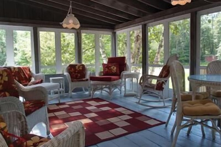 Admiral Peary Inn Bed & Breakfast