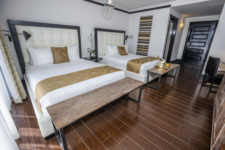 Room 27 of 59