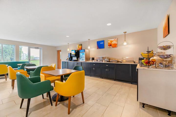 Comfort Inn & Suites Sheboygan I-43