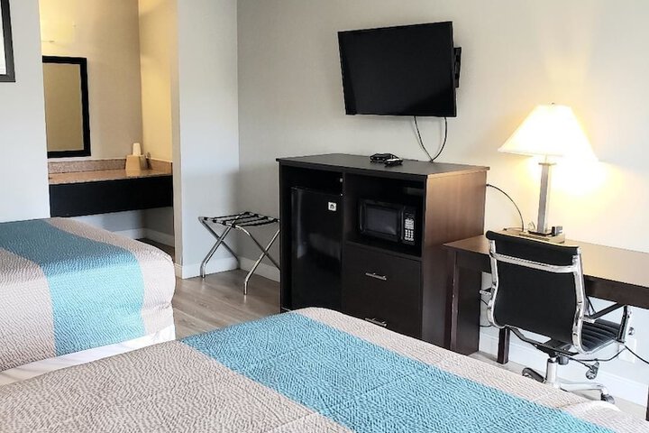 Room 10 of 22