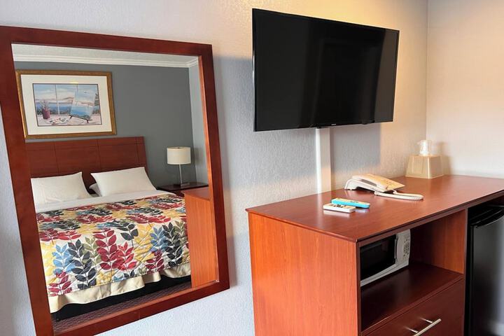 Room 28 of 56